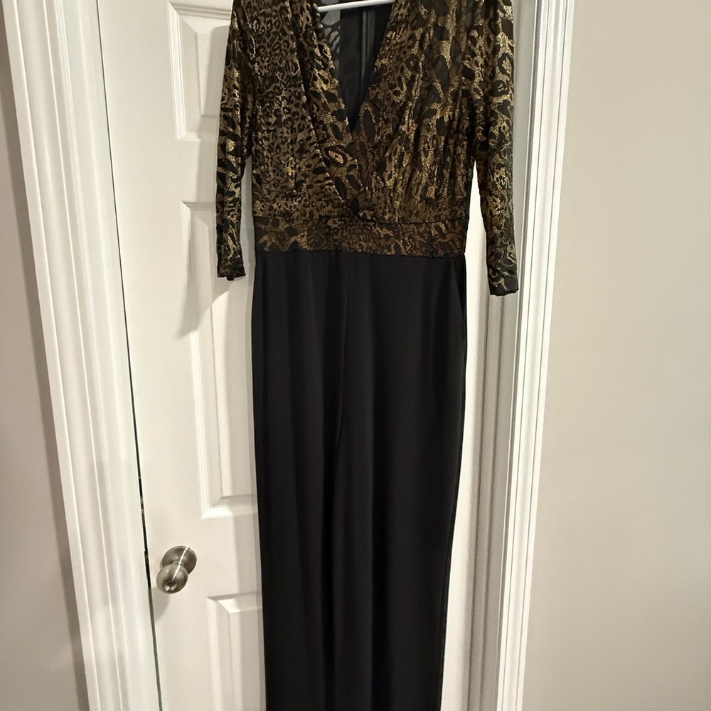 Frank Lyman Design Black and Gold Long Sleeve Dress